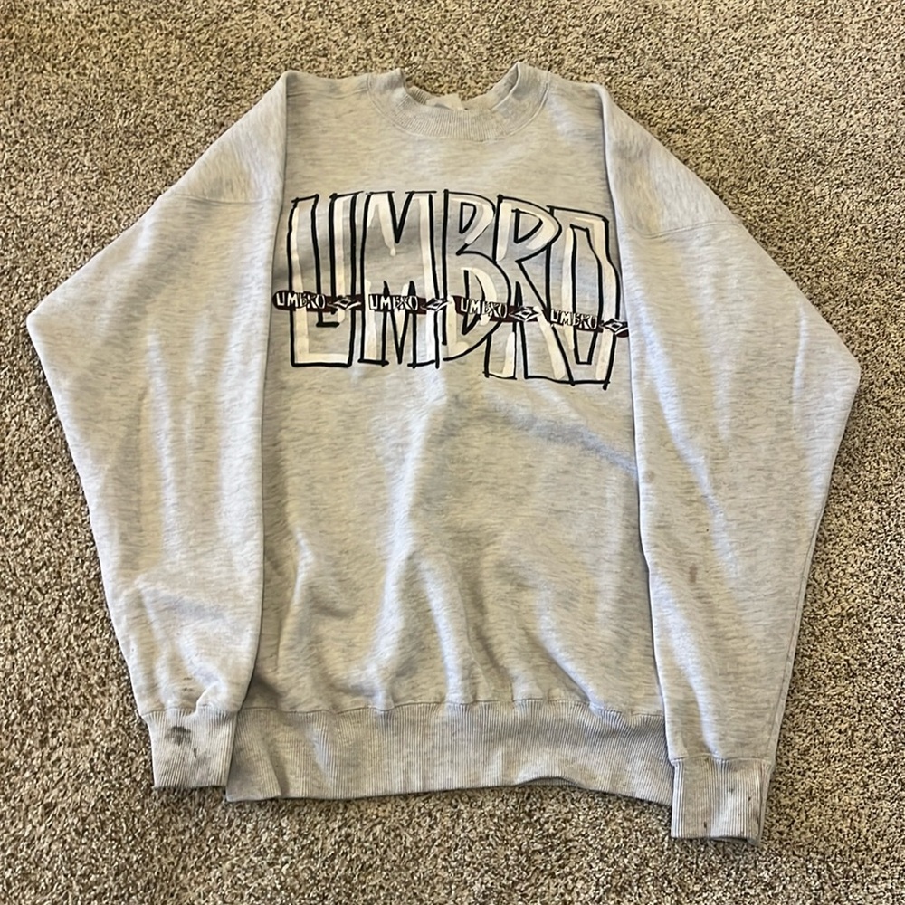 Baggy white sweatshirt